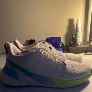Womens 9 adidas response super